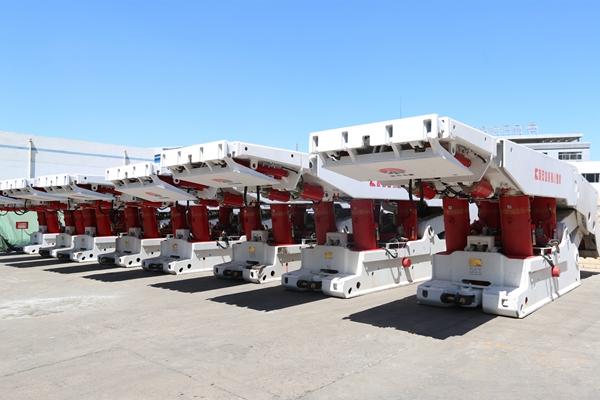 1660185657198209.jpg 225A6117.jpg