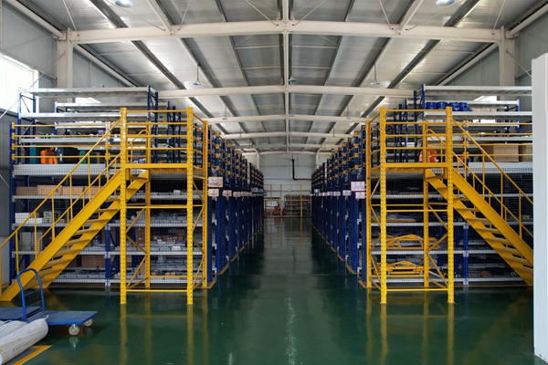 1693470052161985.jpg ¿â·¿±ê×¼»¯¡ª¡ª¾Û½¹ ÌúÔË.jpg