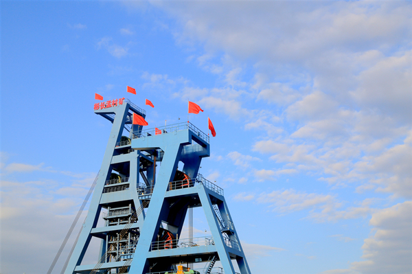 1698215601716093.jpg 2¡ª¡ªËÄÐò¶È ·ÜÁ¦ÍêÓñ³ÉÄêÄ¿µÄ .jpg