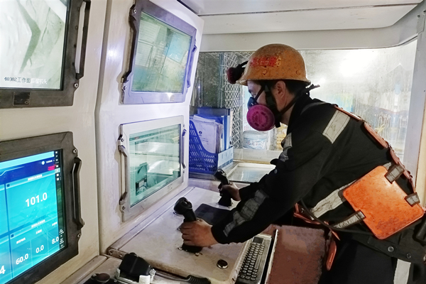 2����Сׯ��40302 ���������ܻ�����̨.jpg