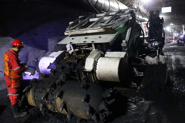 1702371504158887.jpg 2.½ØÁ´Ê½¾ò½ø»ú_¸±±¾.jpg