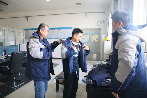 1702975186104849.jpg IMG_9317_¸±±¾.jpg