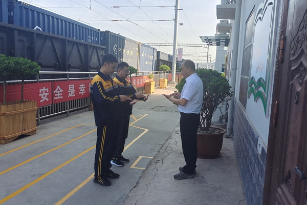 1715064564595970.jpg ÊÖÖ¸¿ÚÊöÄ£ÄâÑÝÁ·_¸±±¾.jpg