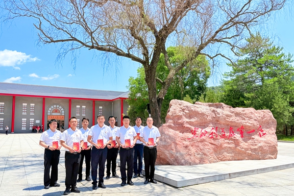 1752464165102013.jpg 4_¸±±¾.jpg