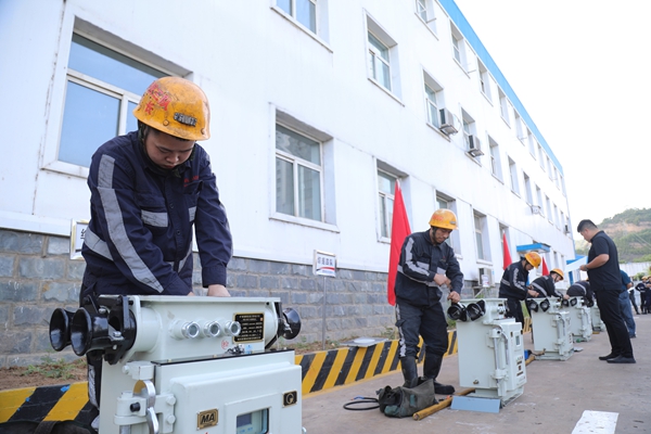 1752568868187618.jpg 1µç¹¤Êµ²Ù_¸±±¾.jpg