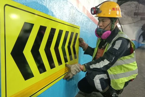 1757056046510902.jpg µÚ¶þ¶Î_¸±±¾.jpg